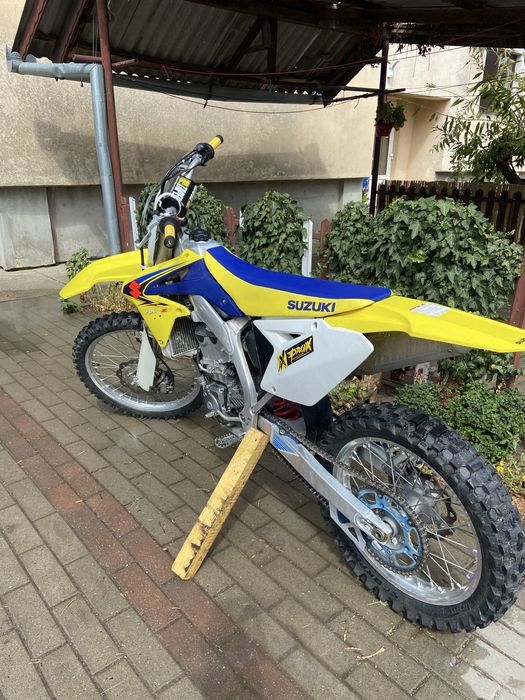 Suzuki RM-Z 450cc , 2010