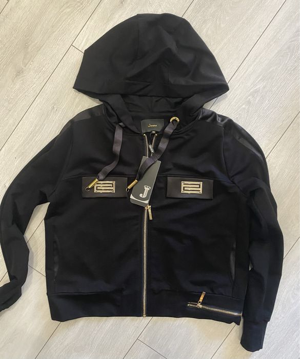 Дамско спортно горнице Junona