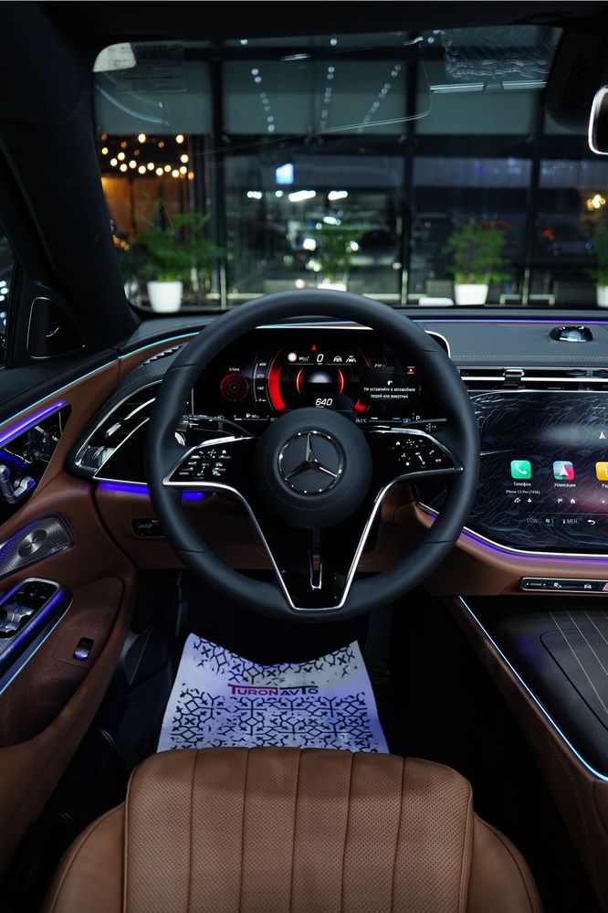 Mercedes Benz W214 E300