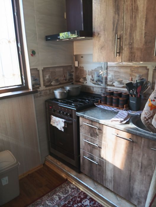 Продам юнусобод 12 4/4/9 90кв м 100&торг на месте ипотека проходит