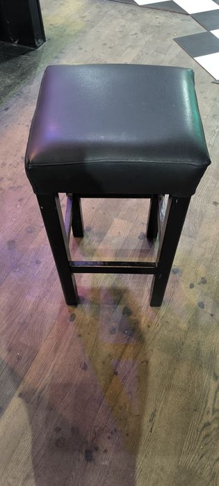 Продавам столове