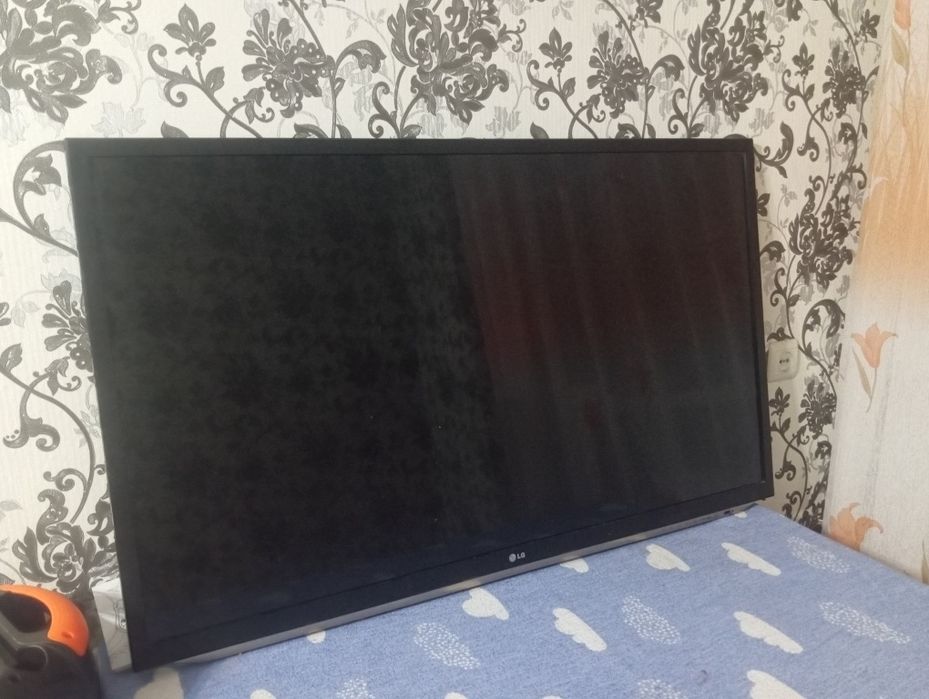 Телевизор LG отличного качества