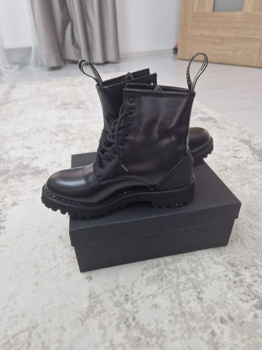 Vand bocanci Karl Lagerfeld