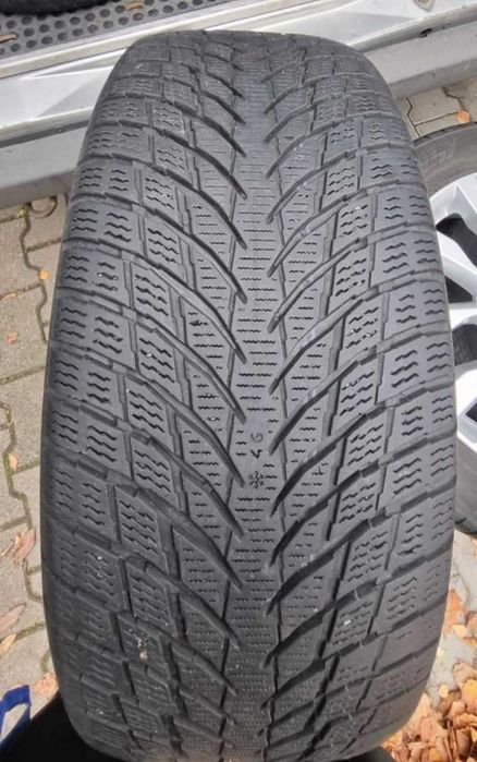 Продавам 4 броя нови алуминиеви джанти с зимни гуми 225.55.17