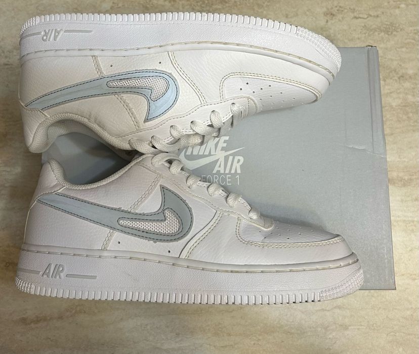Adidași Nike Air force 1 (Af 1), puțin utilizați.