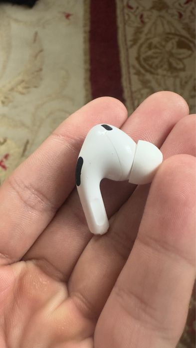 правое ухо Airpods pro 2 type-c