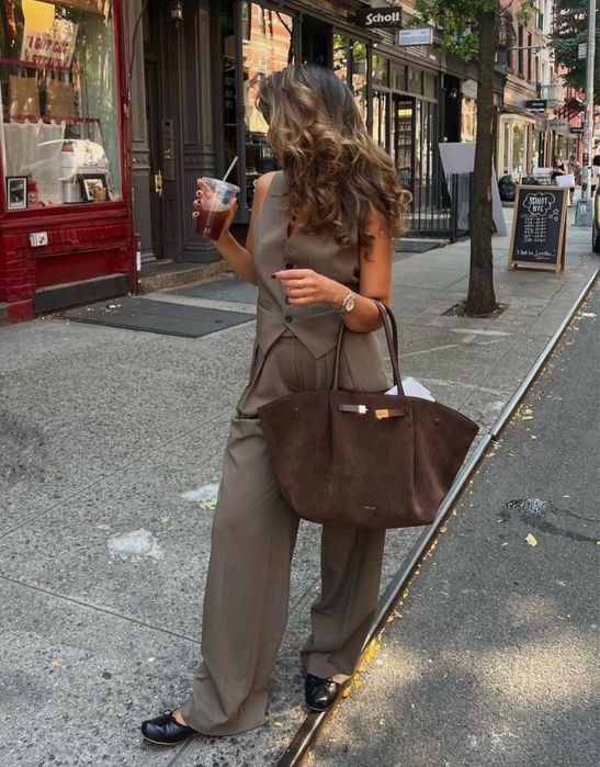 Сумка люксовая замшевая Demellier London