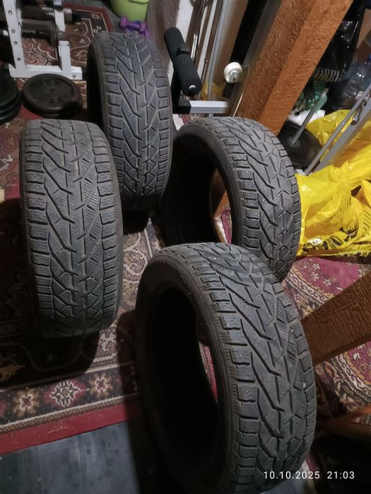 Гуми 235/55 R 18