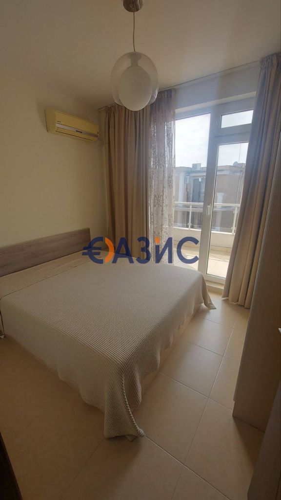 Продава се Четиристаен апартамент в Поморие - 160 кв.м за 1375 €/кв.м - Снимка #2