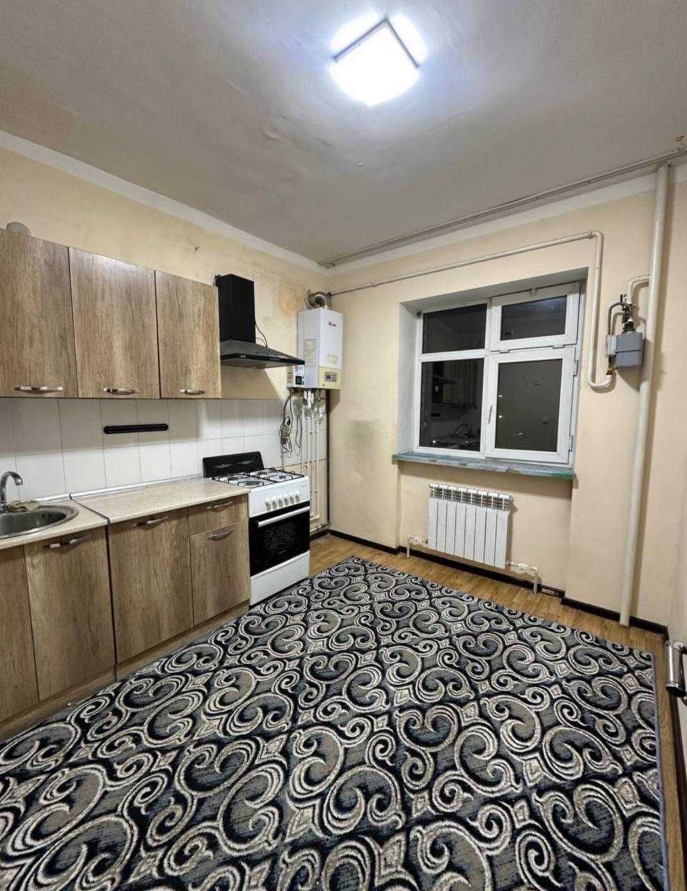 Срочно продается 2х комнатная квартира. Сергели 5а   2/6/7