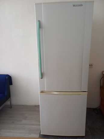 Продам холодильник PANASONIC  в отличном состоянии 120000ТГ