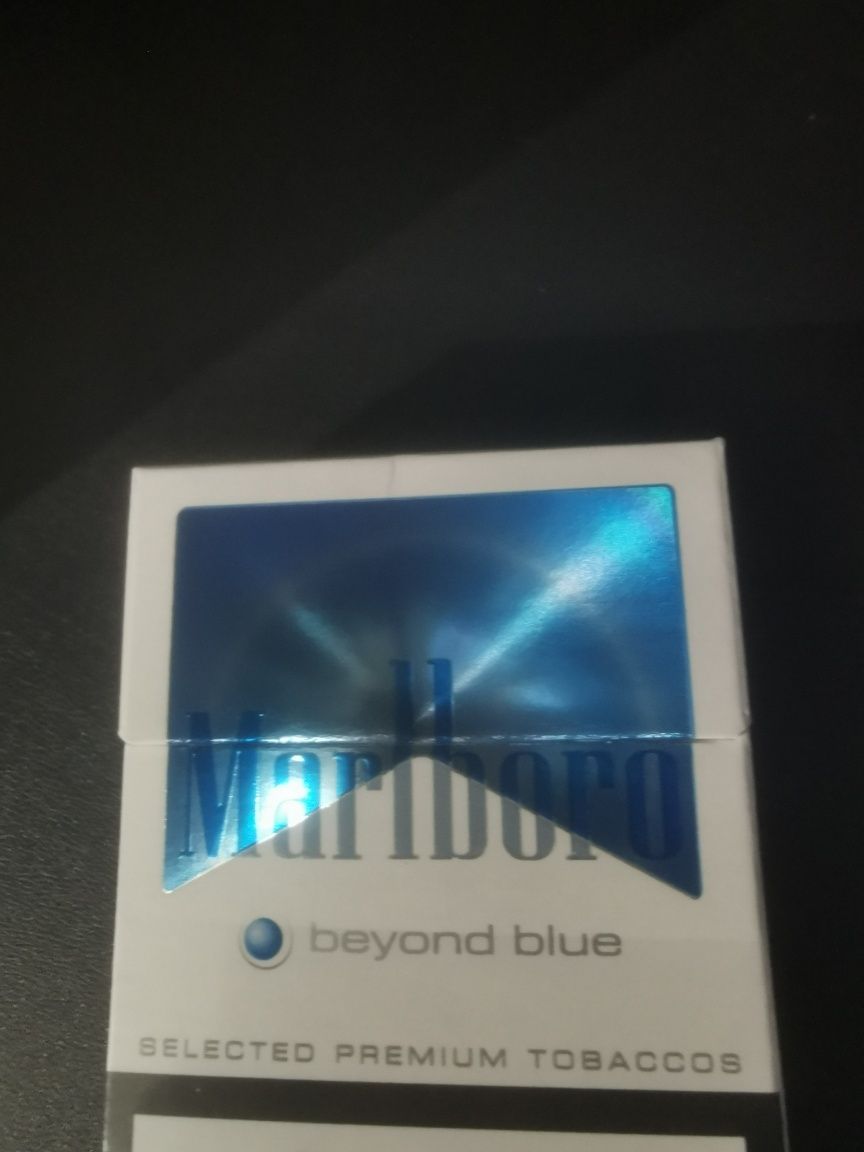 Marlboro cu bila mentolata