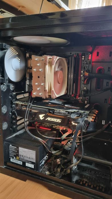 Desktop PC - i5-8600 GeForce GTX 1080 TI Aorus, 4 TB HDD