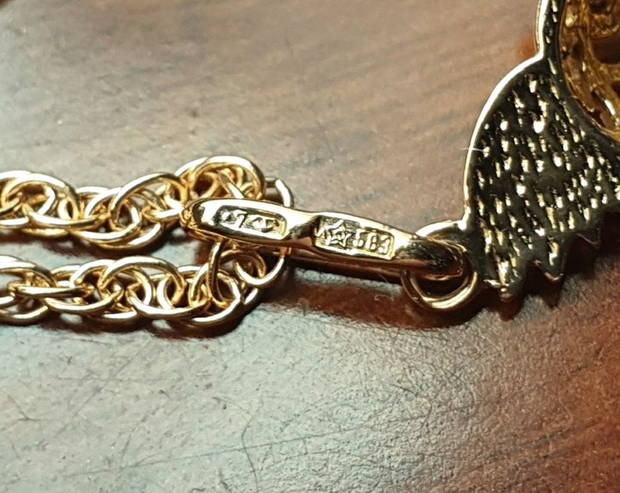 Московский заводской цепочка 585пробы 
С Ленинградским кулоном золотая