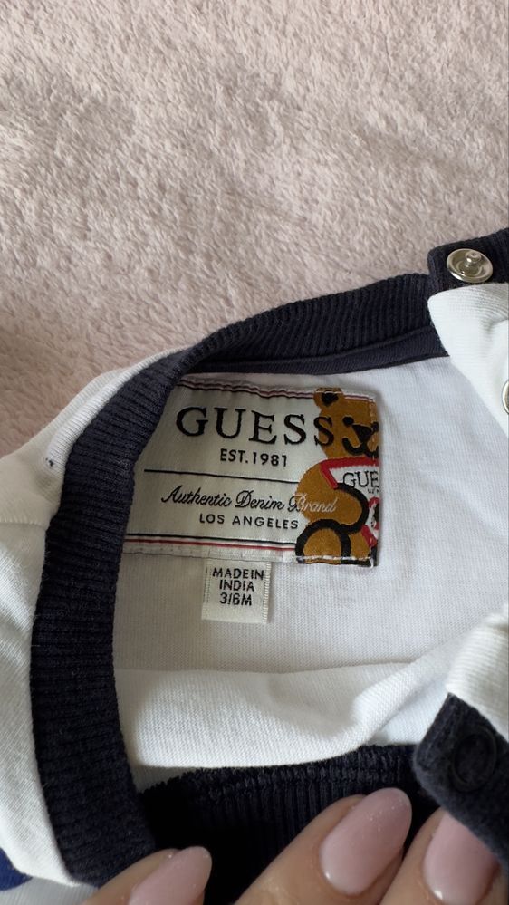Бебешки дрешки guess 3-6месеца