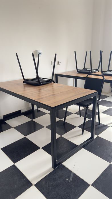 Loft stollar sotiladi. O’quv markaz, ofis, oshxona uchun zo’r tushadi