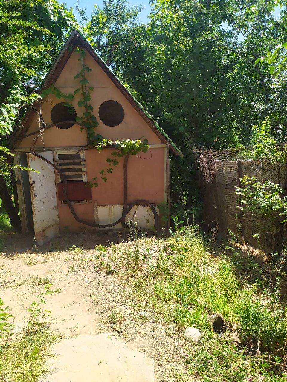 Участок с домом в сиджаке