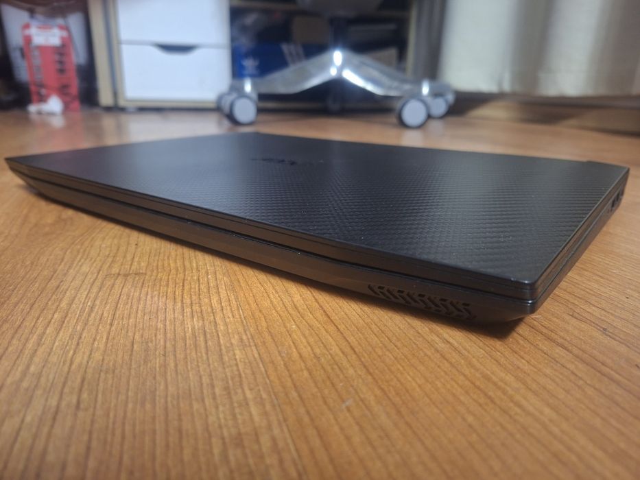 Геймърски лаптоп Acer Nitro 5 AN515-52 15 инча