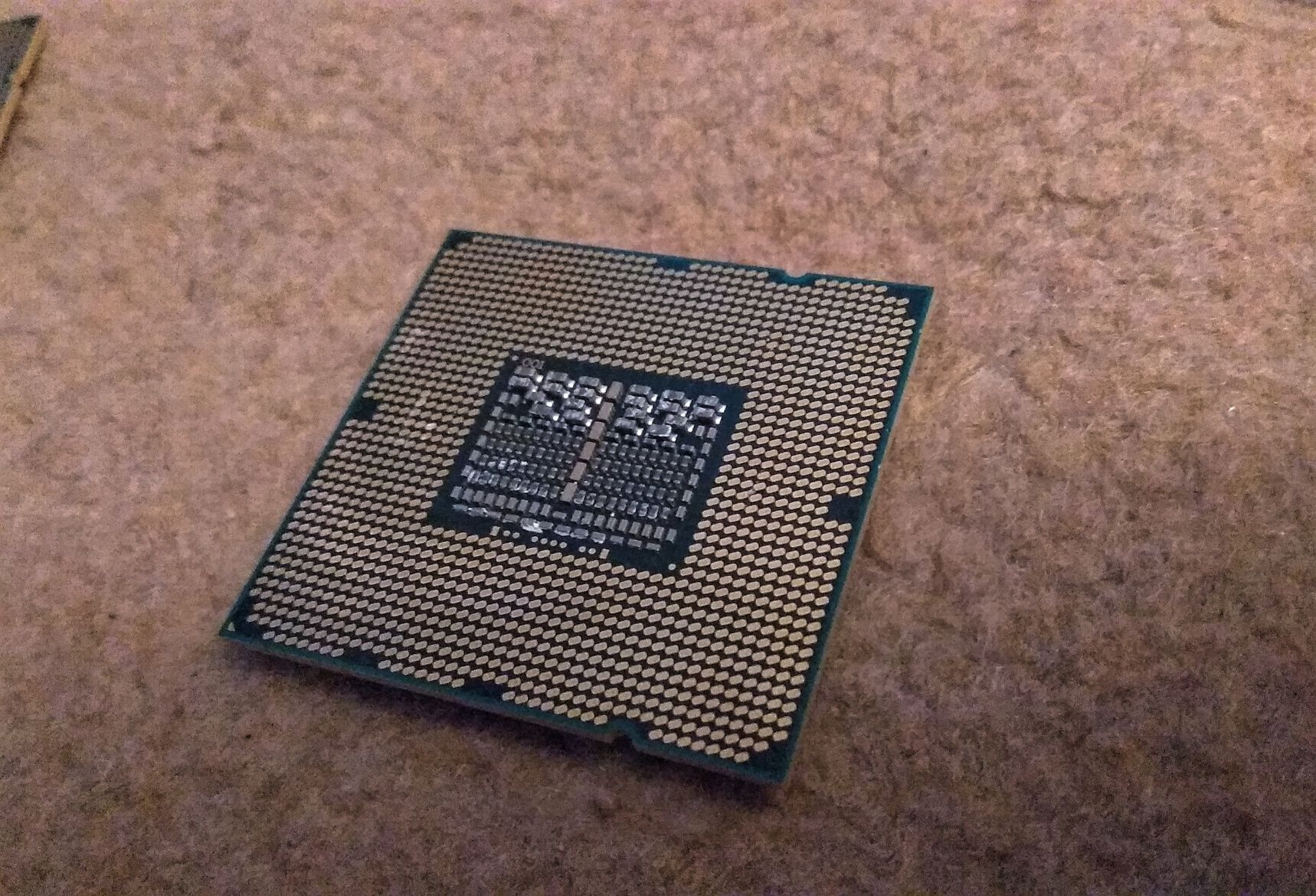 Procesor intel i7, Xeon,AMD Athlon64 !!!