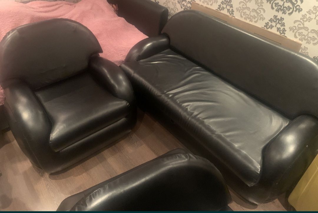 Продам диван+2 кресла!