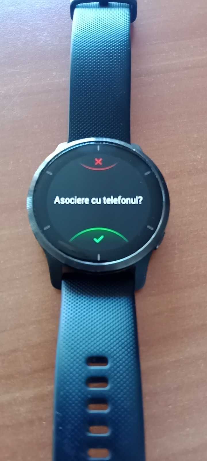 Vând Ceas Garmin Venu 2 - Performanță și Eleganță la Îndemâna Ta!