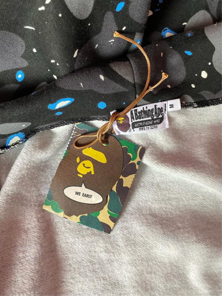 Продавам bape горнище