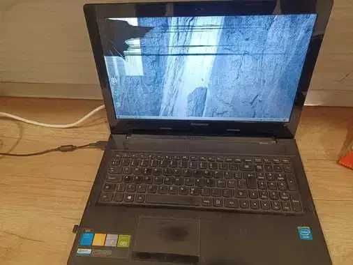 Laptop functional, specificatii in descriere