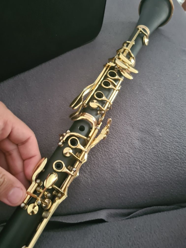 Clarinet adus America