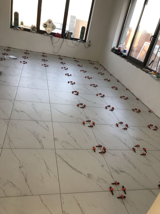 Executăm finisaje interioare si exterioare!