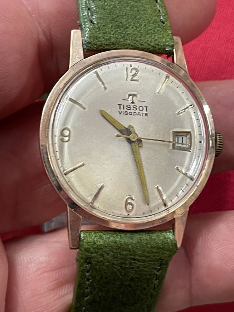 Златен часовник Tissot Visodate