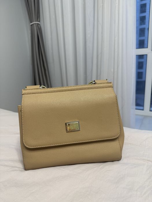 Сумка бежевая Dolce Gabbana