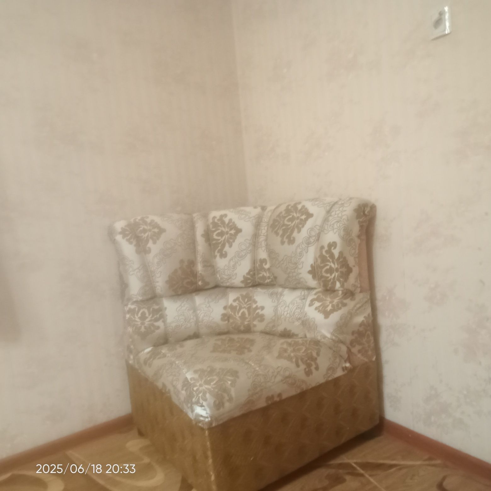 Диван для гостинной
