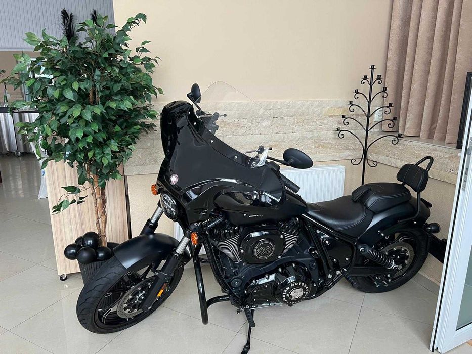 INDIAN  Chief Dark Horse moto