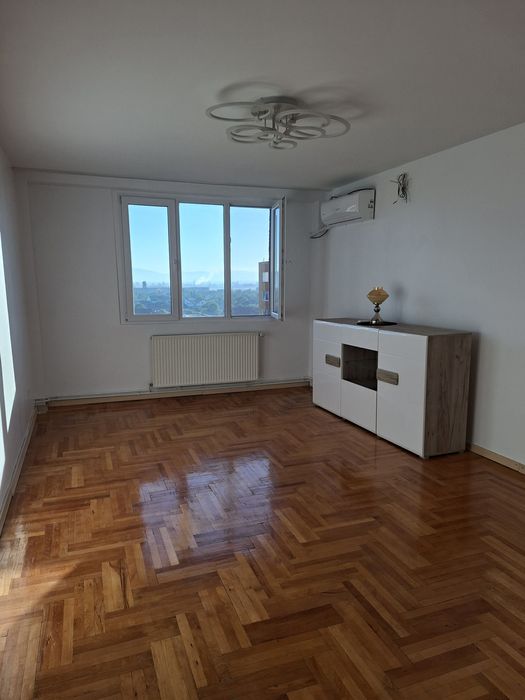Apartament 3 camere decomandat