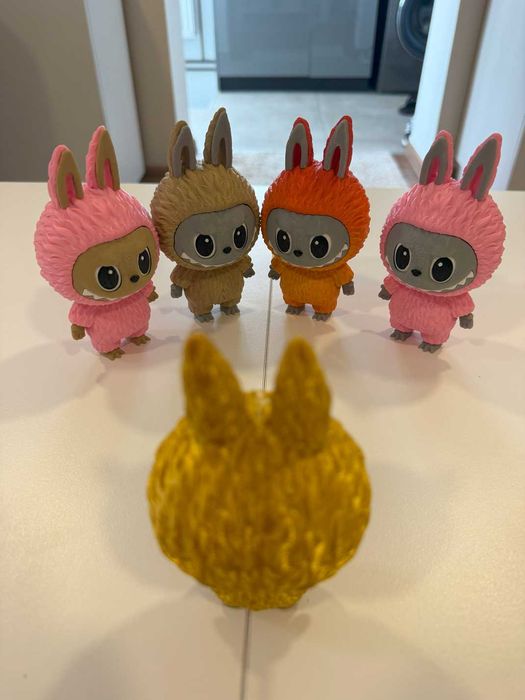 Figurine Labubu print 3D – alege culoarea!
