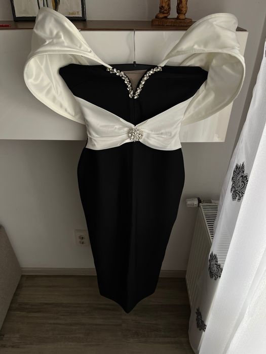 Rochie neagră ocazie/eveniment tip Bandage nouă nepurtată