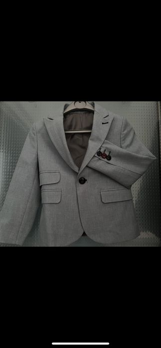 Sacou baiat 4-5 ani.