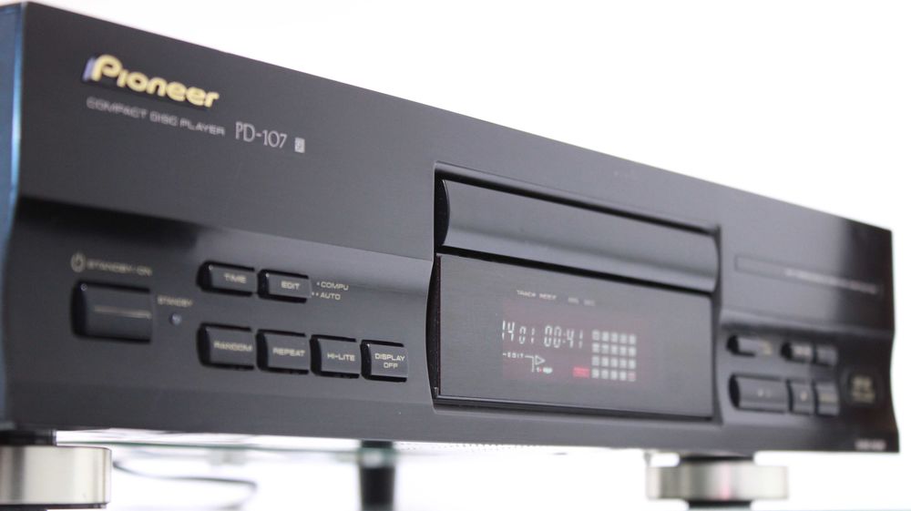 Cd player Pioneer PD-107.