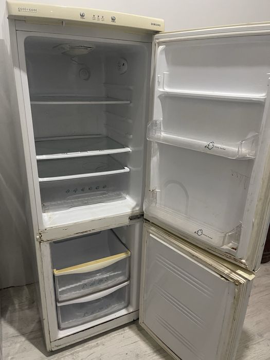 Продам  холодильник LG