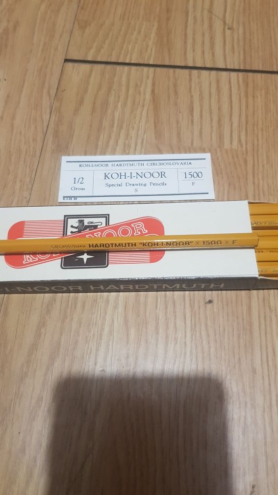 Стари моливи KOH I NOOR 1500 F