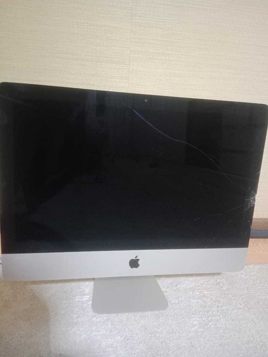 iMac 21.5" (Late 2013) | i5 | 8 ГБ | macOS Catalina | комплект