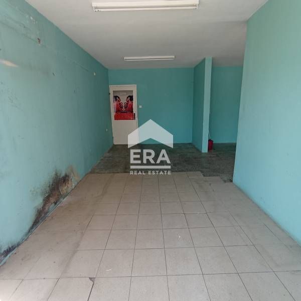 Дава се под наем Магазин в София, Люлин 3 - 83 кв.м за 511 € - Снимка #2