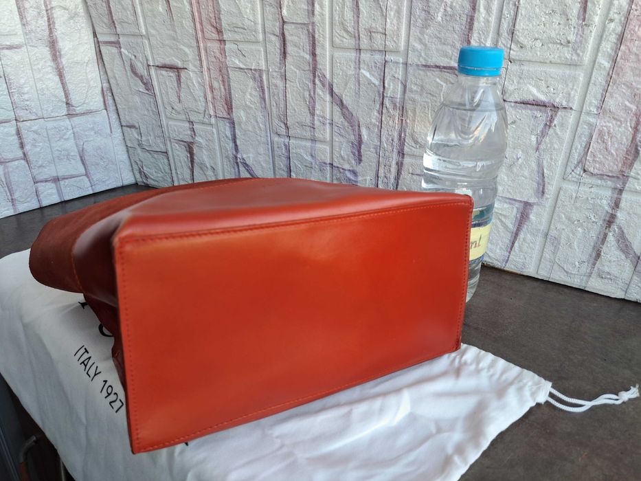 дамска чанта,Furla  малка керемидена чантичка-естествена кожа