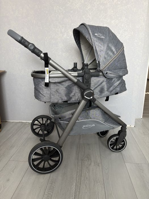 Продам новую каляску и автокресло, можно отдельно