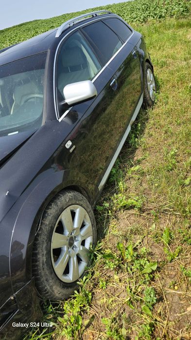 Dezmembrez/vând Audi A6 allroad avariat