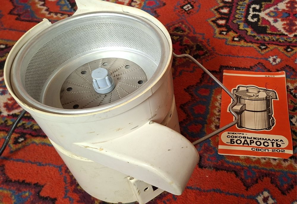 Соковыжималка советская.