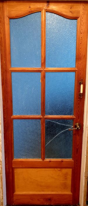 Продам дверь недорого