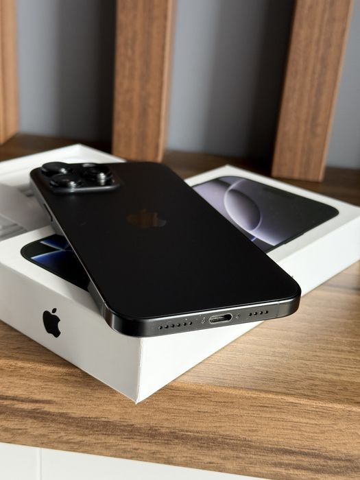 Iphone 16 Pro Max - Black Titanium