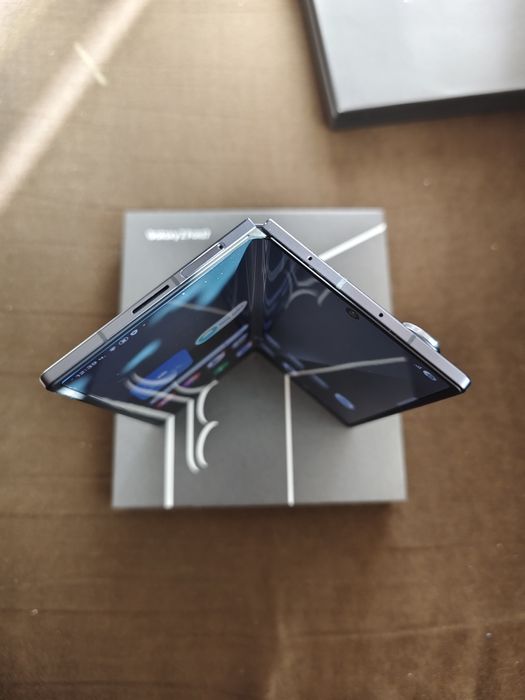 Samsung ZFold 7 12/256 нов с 3г. гаранция