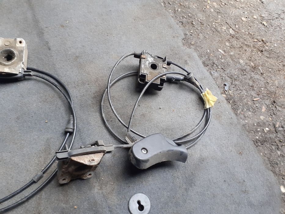 Vand cablu capota bmw e36,e46,e39